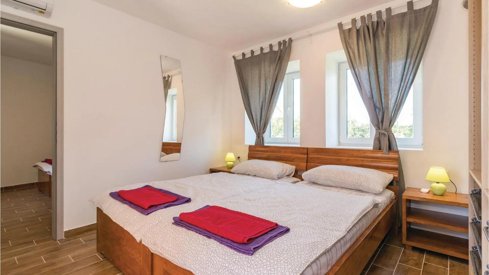 Awesome Home In Marcana With Kitchen Orbanici 0*,